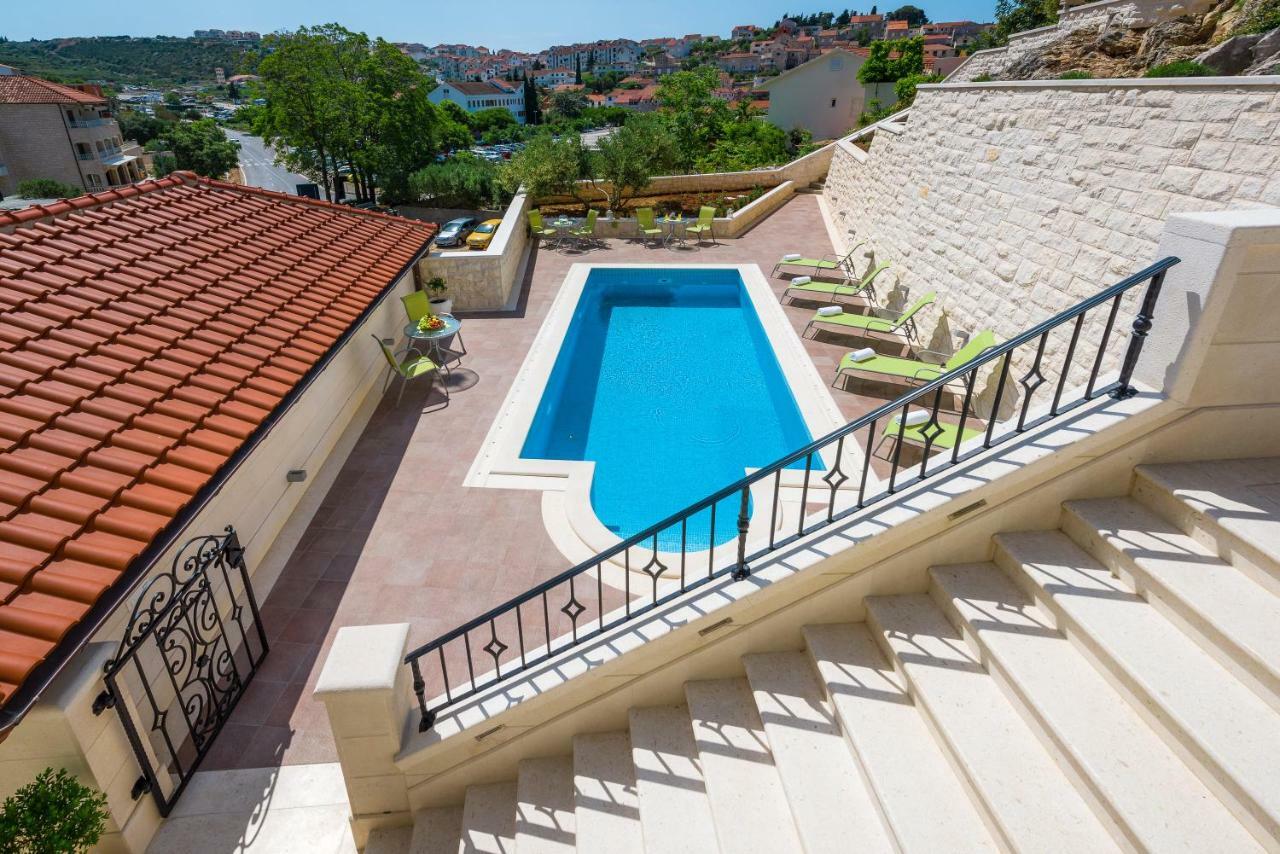 Villa Kogo ฮวาร์ ภายนอก รูปภาพ